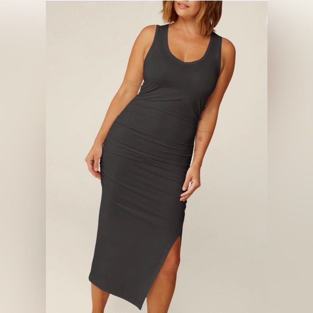Beyond Yoga Sleeveless Charcoal Grey Ruched Midi Dress